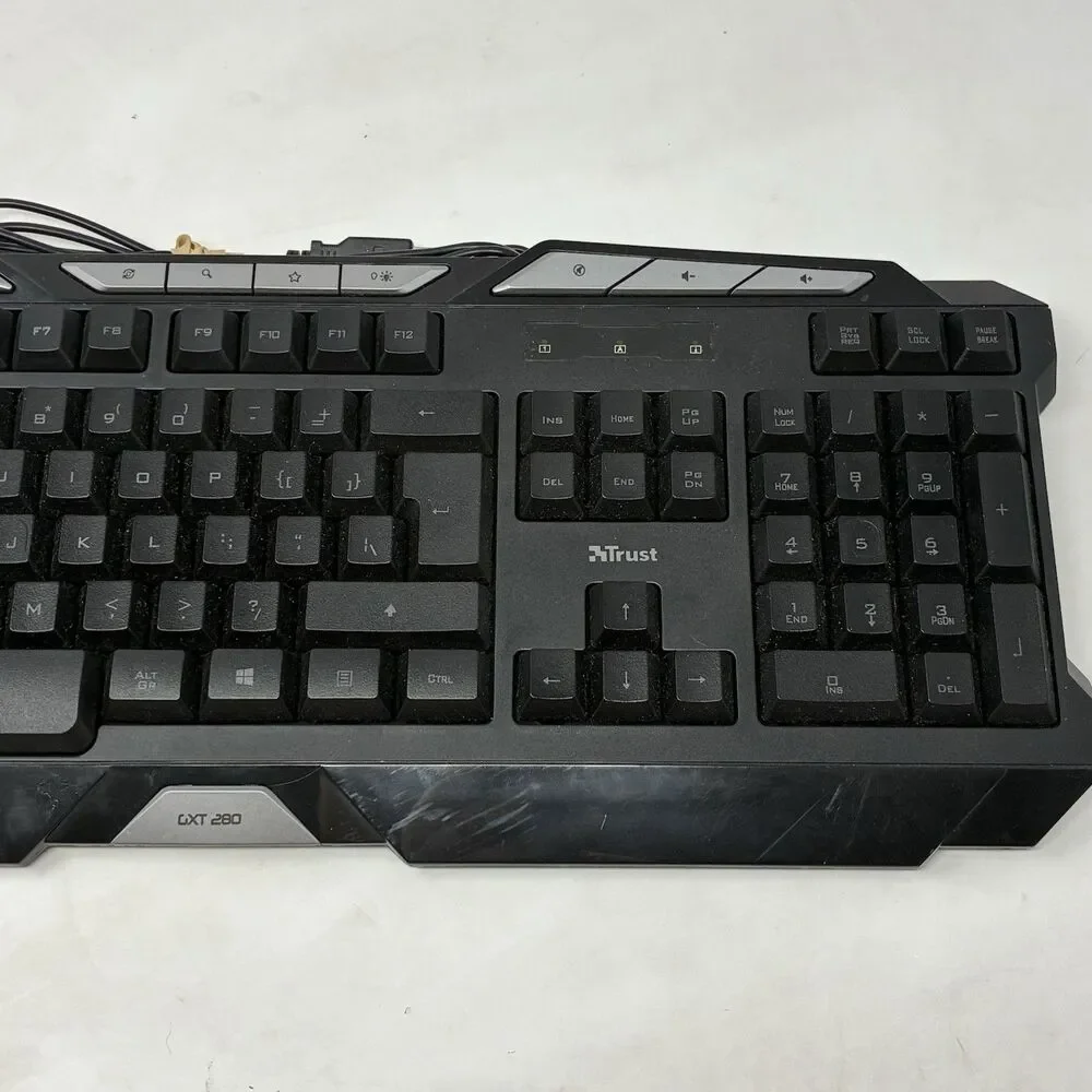 Trust GXT 280 - 21458 Backlit Color Wired Gaming Keyboard UK English USB Tested